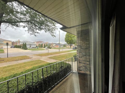 Tiny photo for 6131 Marshall Avenue #1W, Chicago Ridge, IL 60415 (MLS # 12490196)