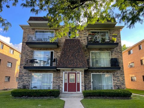 Photo of 6131 Marshall Avenue #1W, Chicago Ridge, IL 60415 (MLS # 12490196)