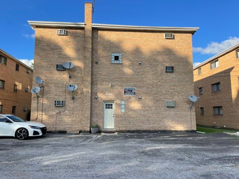 Tiny photo for 6131 Marshall Avenue #1W, Chicago Ridge, IL 60415 (MLS # 12490196)