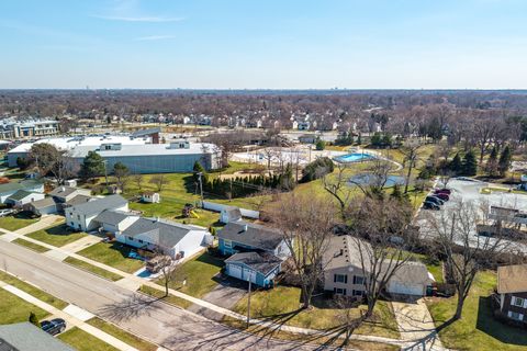 Tiny photo for 225 E Lincoln Avenue, Glendale Heights, IL 60139 (MLS # 12621856)