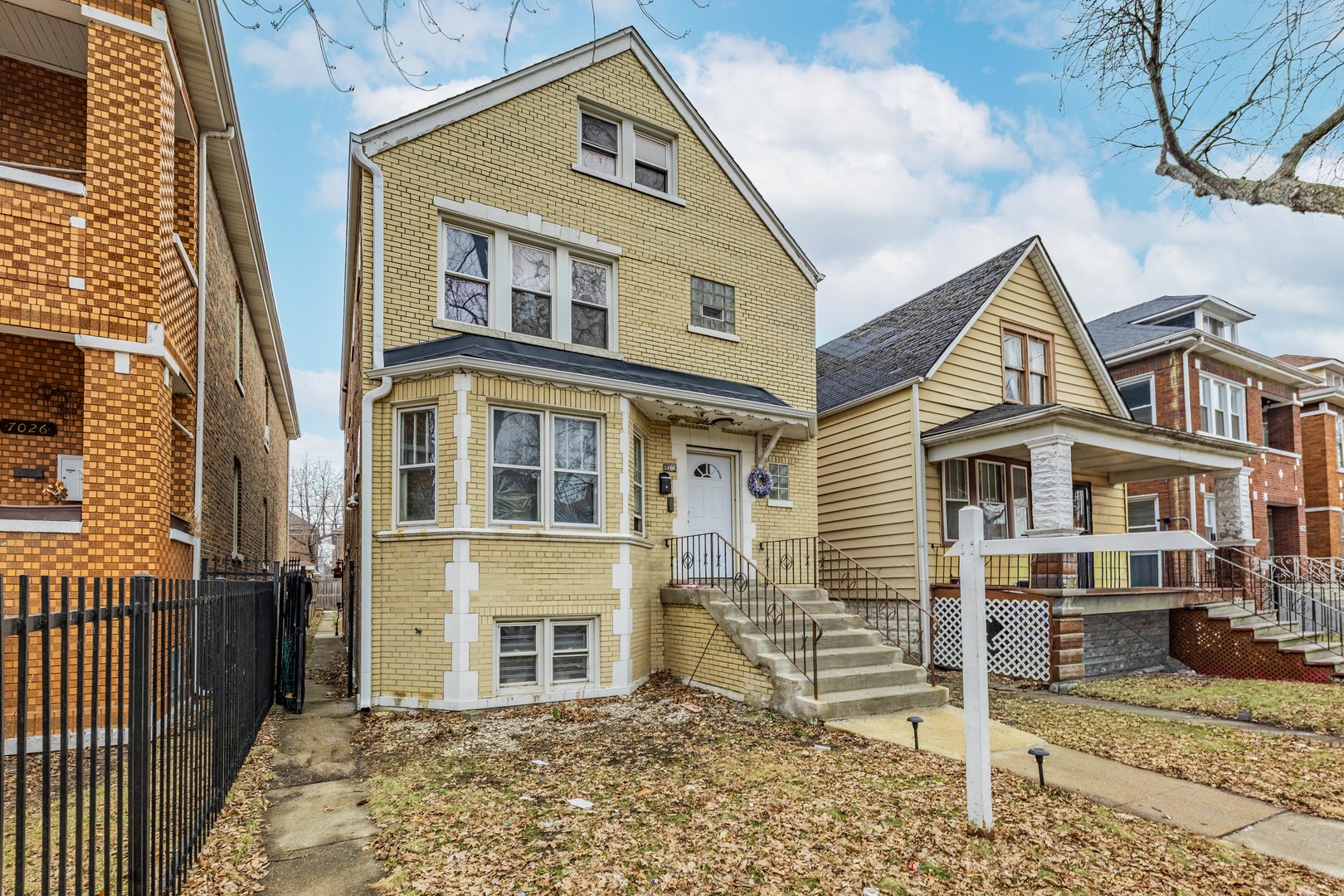 7022 S Rockwell Street