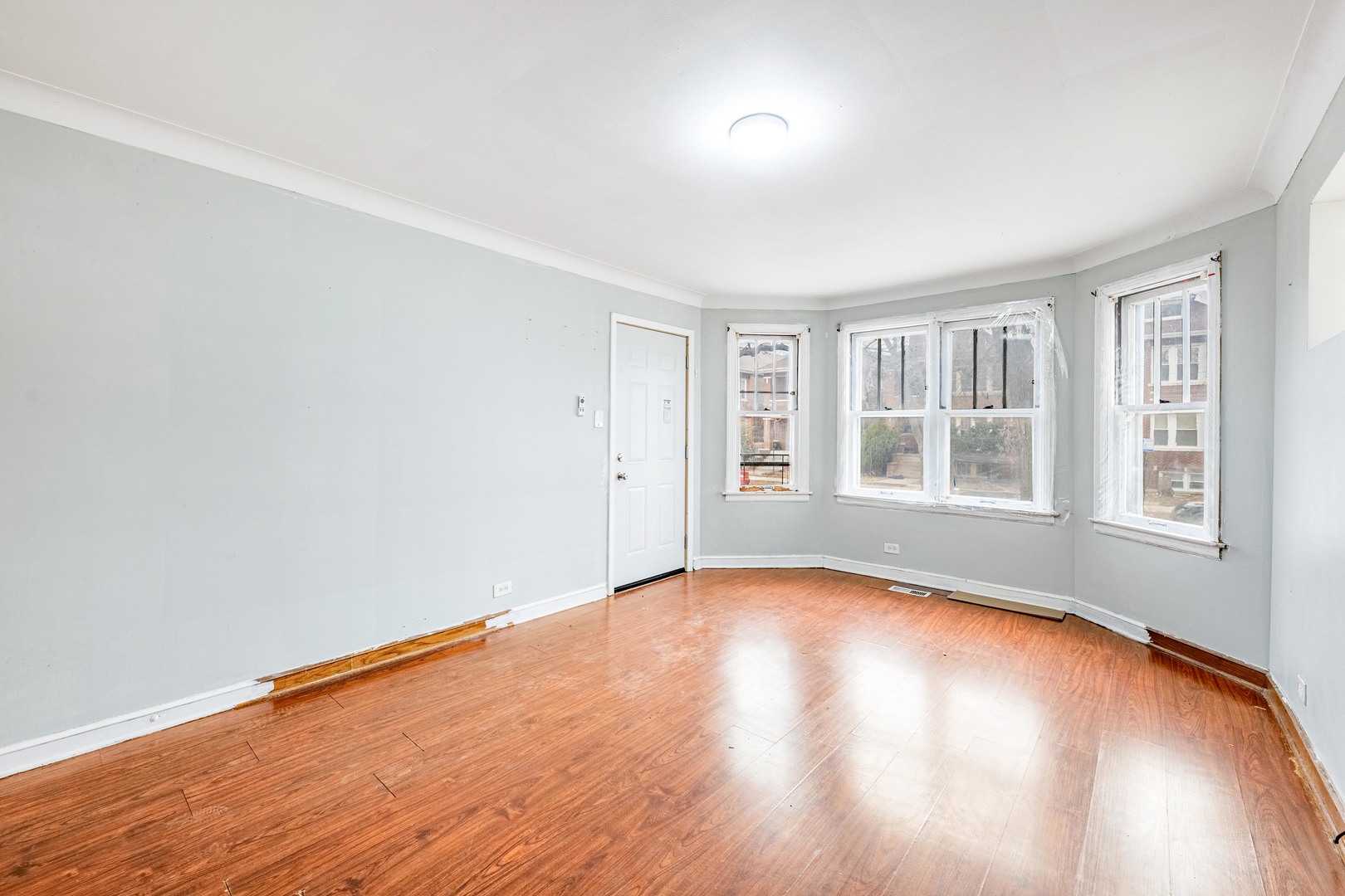 7022 S Rockwell Street