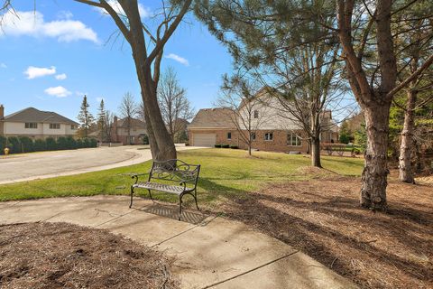 Tiny photo for 10502 Crown Drive, Orland Park, IL 60467 (MLS # 12593334)