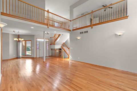 Tiny photo for 10502 Crown Drive, Orland Park, IL 60467 (MLS # 12593334)