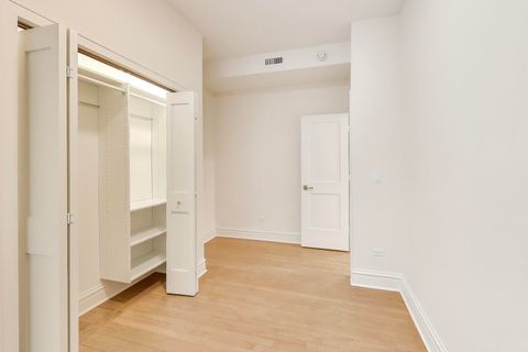 Tiny photo for 1201 E Madison Park Drive #3, Chicago, IL 60615 (MLS # 12549201)
