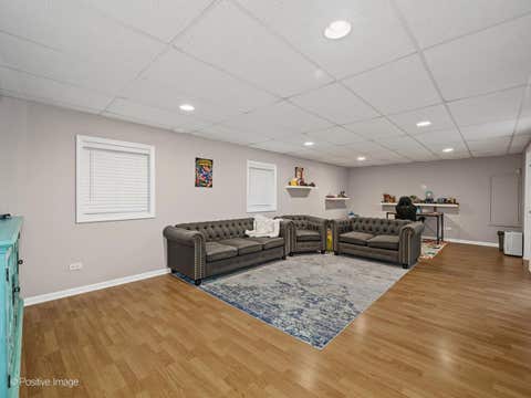 Tiny photo for 129 Chestnut Hills Circle #129, Burr Ridge, IL 60527 (MLS # 12664475)