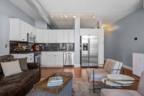 Tiny photo for 1001 W Madison Street #510, Chicago, IL 60607 (MLS # 12673816)