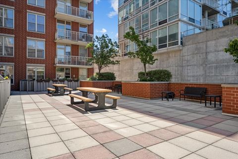 Tiny photo for 1001 W Madison Street #510, Chicago, IL 60607 (MLS # 12673816)