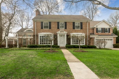 Photo of 630 S Beverly Lane, Arlington Heights, IL 60005 (MLS # 12602908)