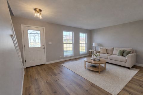 Tiny photo for 2134 Aberdeen Drive, Carpentersville, IL 60110 (MLS # 12598344)