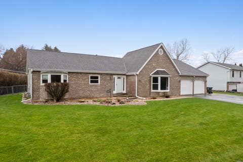 Tiny photo for 537 Erma Drive, Lake Holiday, IL 60552 (MLS # 12694803)