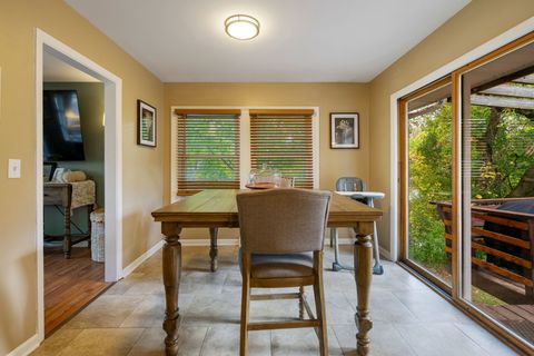 Tiny photo for 5010 N Westwood Drive, McHenry, IL 60051 (MLS # 12542485)