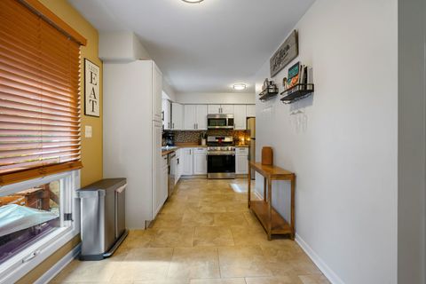 Tiny photo for 5010 N Westwood Drive, McHenry, IL 60051 (MLS # 12542485)