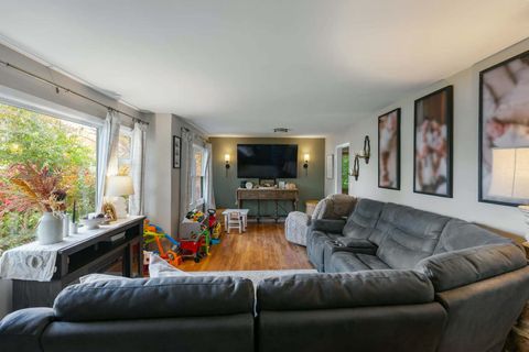 Tiny photo for 5010 N Westwood Drive, McHenry, IL 60051 (MLS # 12542485)