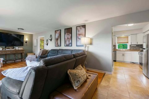 Tiny photo for 5010 N Westwood Drive, McHenry, IL 60051 (MLS # 12542485)