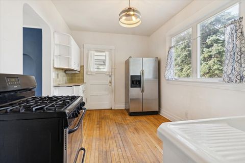 Tiny photo for 3240 East Avenue, Berwyn, IL 60402 (MLS # 12458154)