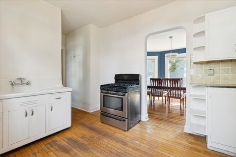 Tiny photo for 3240 East Avenue, Berwyn, IL 60402 (MLS # 12458154)