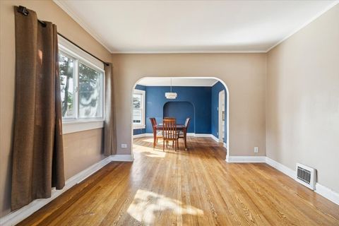 Tiny photo for 3240 East Avenue, Berwyn, IL 60402 (MLS # 12458154)