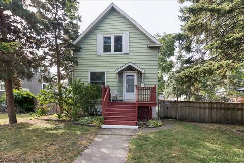 Tiny photo for 3240 East Avenue, Berwyn, IL 60402 (MLS # 12458154)