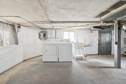 Tiny photo for 3240 East Avenue, Berwyn, IL 60402 (MLS # 12458154)
