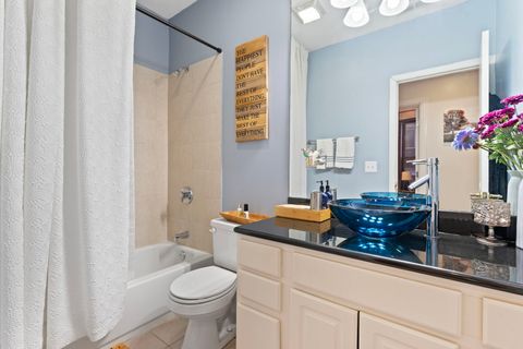 Tiny photo for 6547 S Ellis Avenue #2, Chicago, IL 60637 (MLS # 12556933)