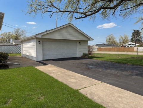 Tiny photo for 191 Kathleen Lane, Chicago Heights, IL 60411 (MLS # 12672398)