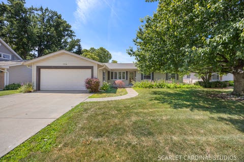 Photo of 1216 Berkenshire Lane, Elk Grove Village, IL 60007 (MLS # 12685490)