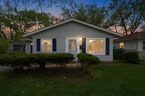 Tiny photo for 612 Brookline Avenue, Chicago Heights, IL 60411 (MLS # 12635728)