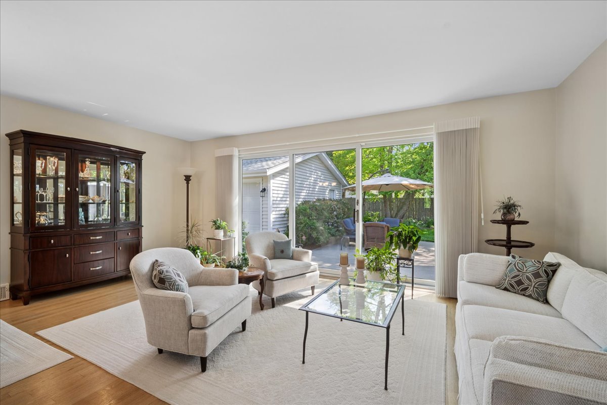 Properties 4 465 Princeton Lane