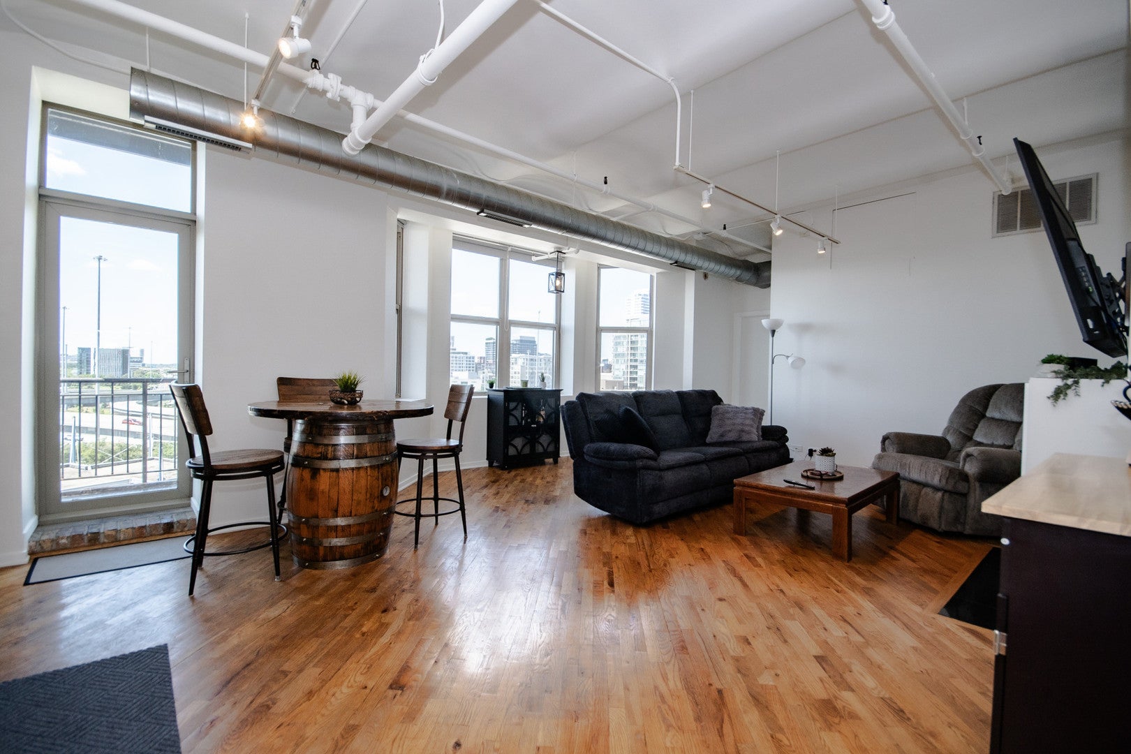 500 S Clinton Street 632