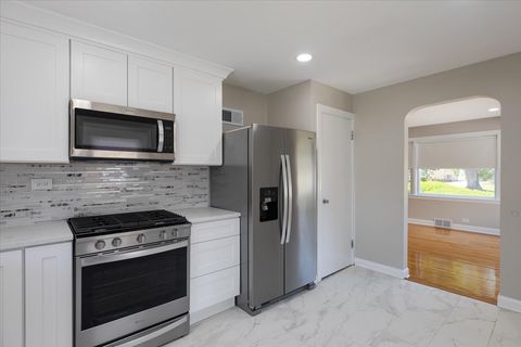 Tiny photo for 8841 Menard Avenue, Morton Grove, IL 60053 (MLS # 12495326)