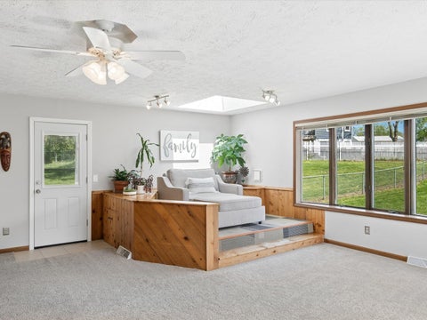 Tiny photo for 2604 E 34th Street Court, Davenport, IA 52807 (MLS # 12752145)