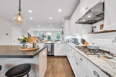 Tiny photo for 110 S Washington Street, Wheaton, IL 60187 (MLS # 12632495)