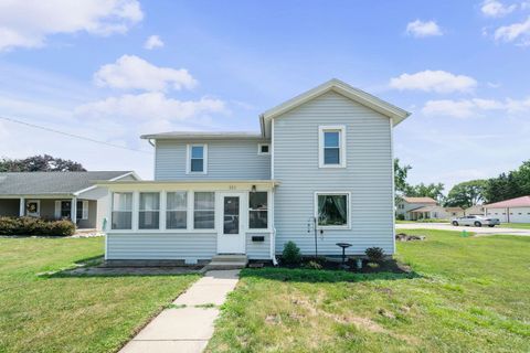 122 W Fayette Street Sandwich IL 60548