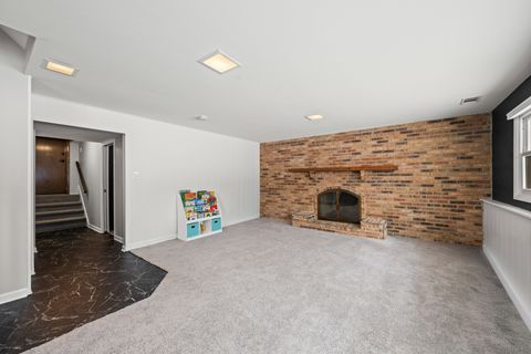 Tiny photo for 1919 N Pinetree Drive, Arlington Heights, IL 60004 (MLS # 12598962)