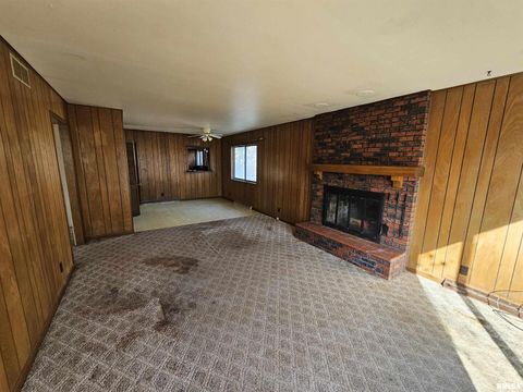 Tiny photo for 1604 SALEM Road, Mt Vernon, IL 62864 (MLS # EB460499)