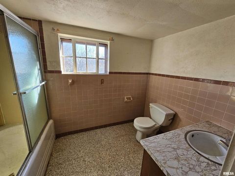 Tiny photo for 1604 SALEM Road, Mt Vernon, IL 62864 (MLS # EB460499)