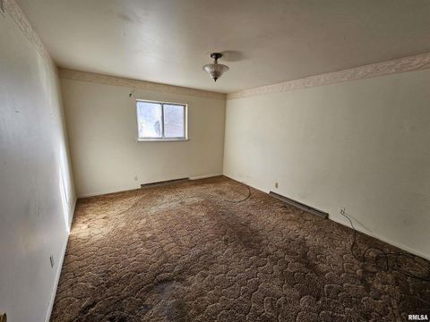 Tiny photo for 1604 SALEM Road, Mt Vernon, IL 62864 (MLS # EB460499)