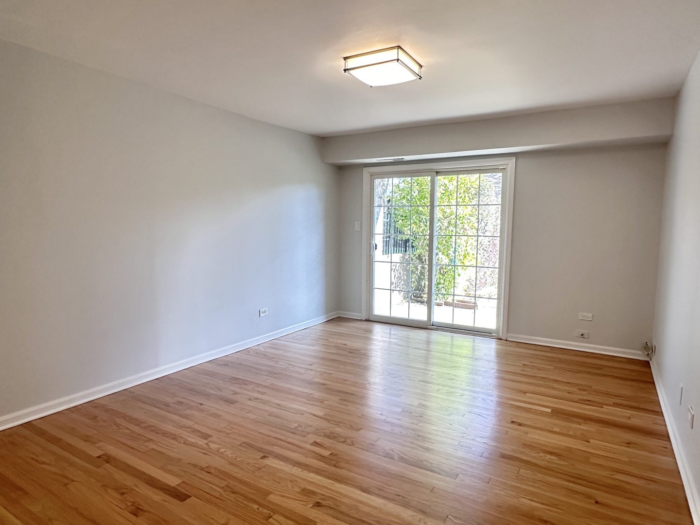 1603 N Windsor Drive 102