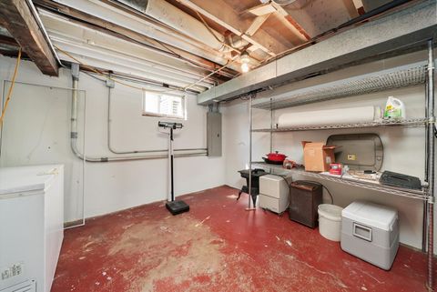 Tiny photo for 330 3rd Street, Libertyville, IL 60048 (MLS # 12376644)