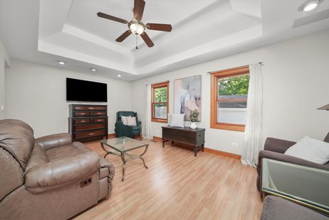 Tiny photo for 330 3rd Street, Libertyville, IL 60048 (MLS # 12376644)