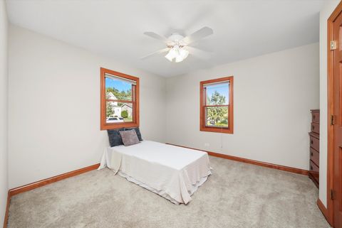 Tiny photo for 330 3rd Street, Libertyville, IL 60048 (MLS # 12376644)