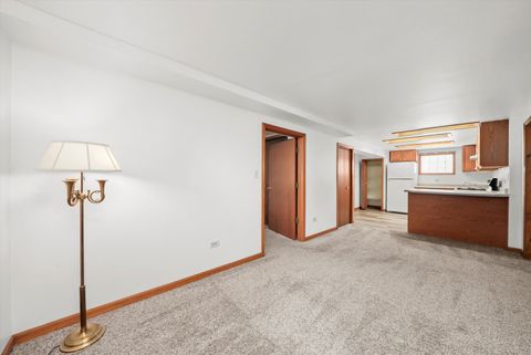 Tiny photo for 330 3rd Street, Libertyville, IL 60048 (MLS # 12376644)