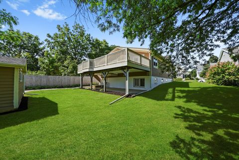 Tiny photo for 330 3rd Street, Libertyville, IL 60048 (MLS # 12376644)