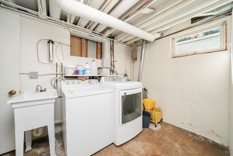 Tiny photo for 330 3rd Street, Libertyville, IL 60048 (MLS # 12376644)