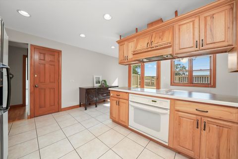 Tiny photo for 330 3rd Street, Libertyville, IL 60048 (MLS # 12376644)