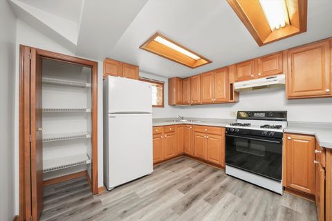 Tiny photo for 330 3rd Street, Libertyville, IL 60048 (MLS # 12376644)