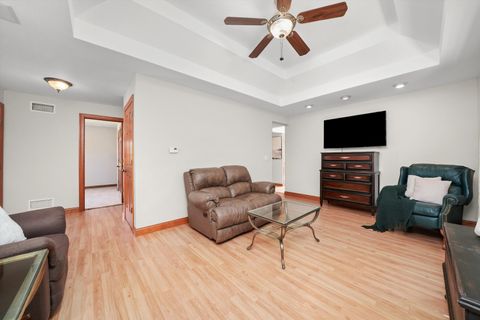 Tiny photo for 330 3rd Street, Libertyville, IL 60048 (MLS # 12376644)