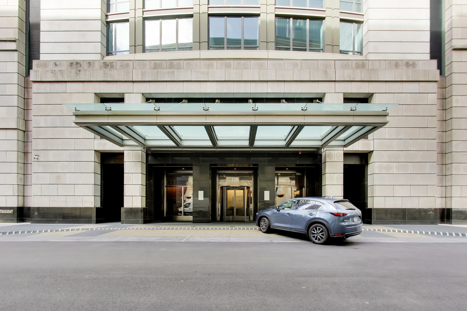 130 N Garland Court 3302