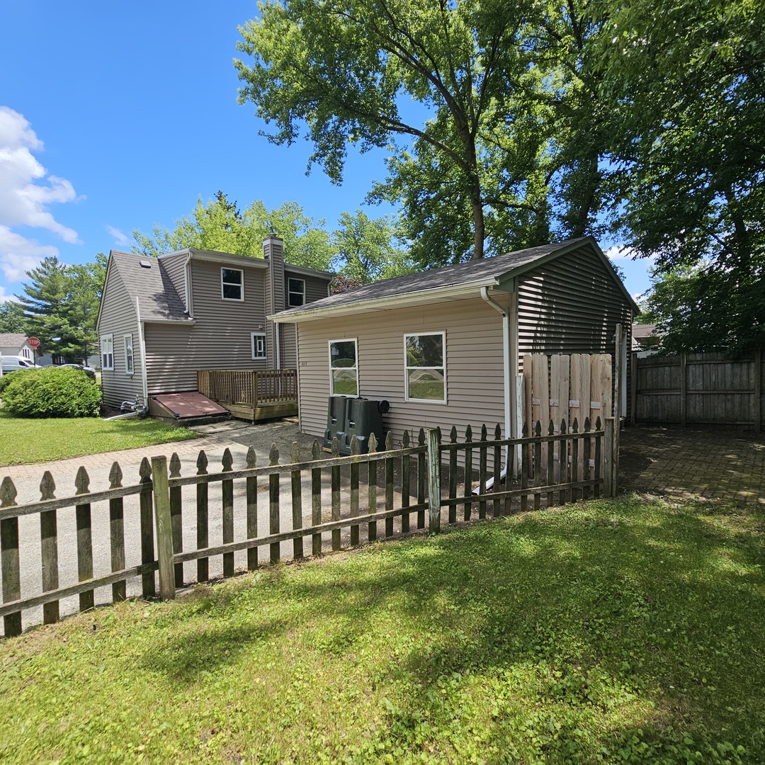 611 Golfview Drive